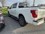 2017 Nissan Titan 4x4 Crew Cab SL