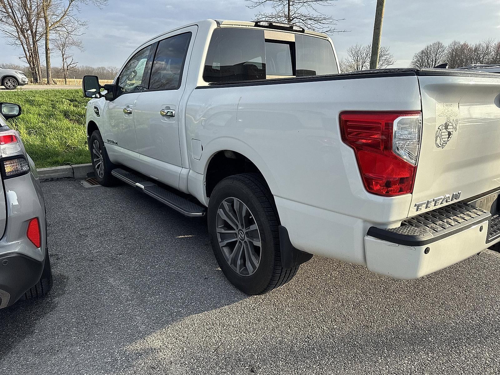 2017 Nissan Titan 4x4 Crew Cab SL
