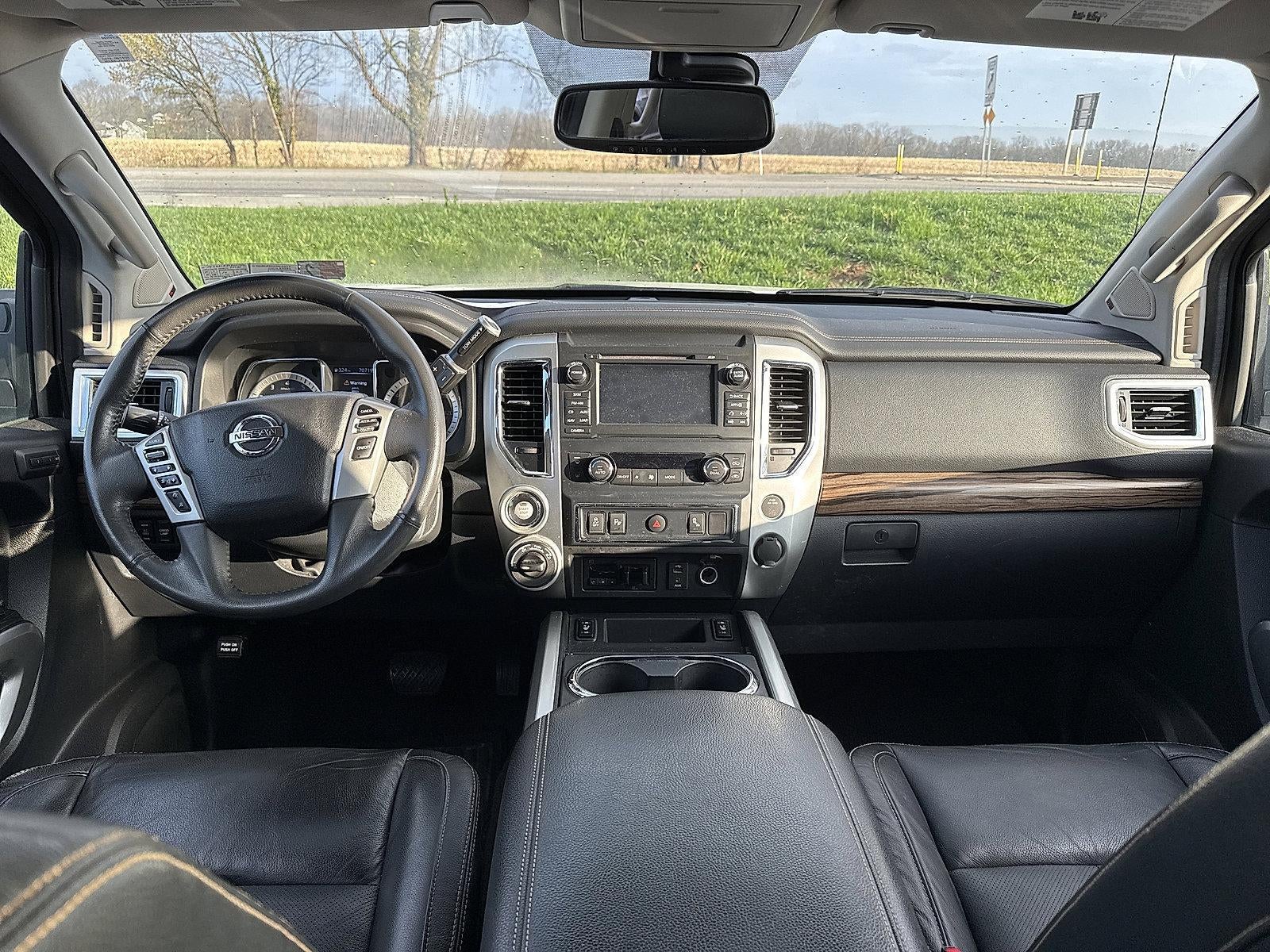 2017 Nissan Titan 4x4 Crew Cab SL