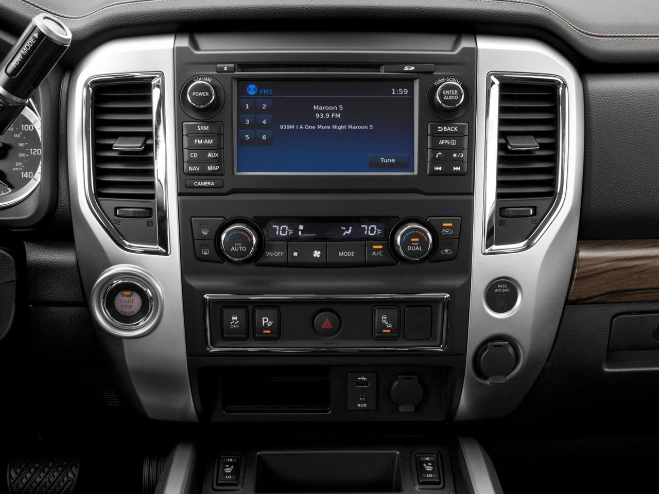 2017 Nissan Titan 4x4 Crew Cab SL