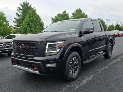 2024 Nissan TITAN Crew Cab PRO-4X®