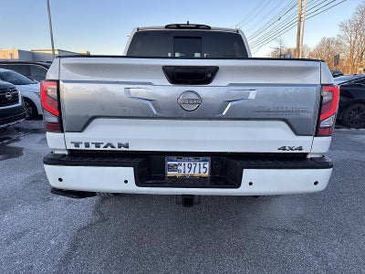 2024 Nissan TITAN Crew Cab Platinum Reserve