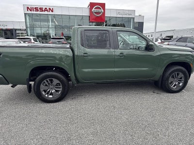 2025 Nissan Frontier Crew Cab SV