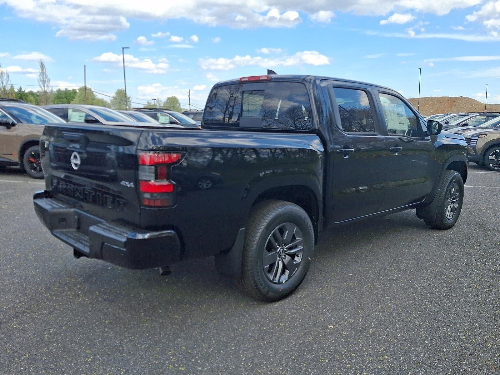 2026 Nissan Frontier Crew Cab SV