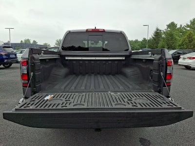 2024 Nissan Frontier Crew Cab SV