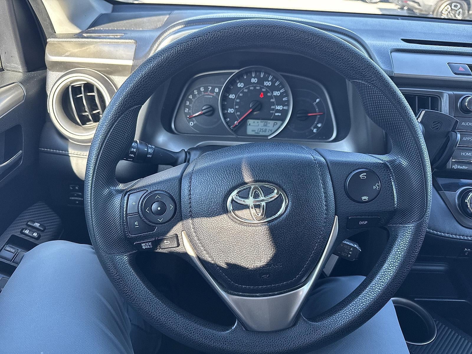 2014 Toyota RAV4 AWD 4dr XLE (Natl)