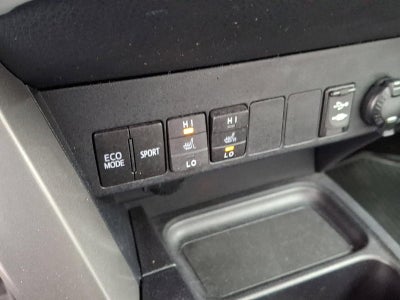 2018 Toyota RAV4 XLE AWD (Natl)