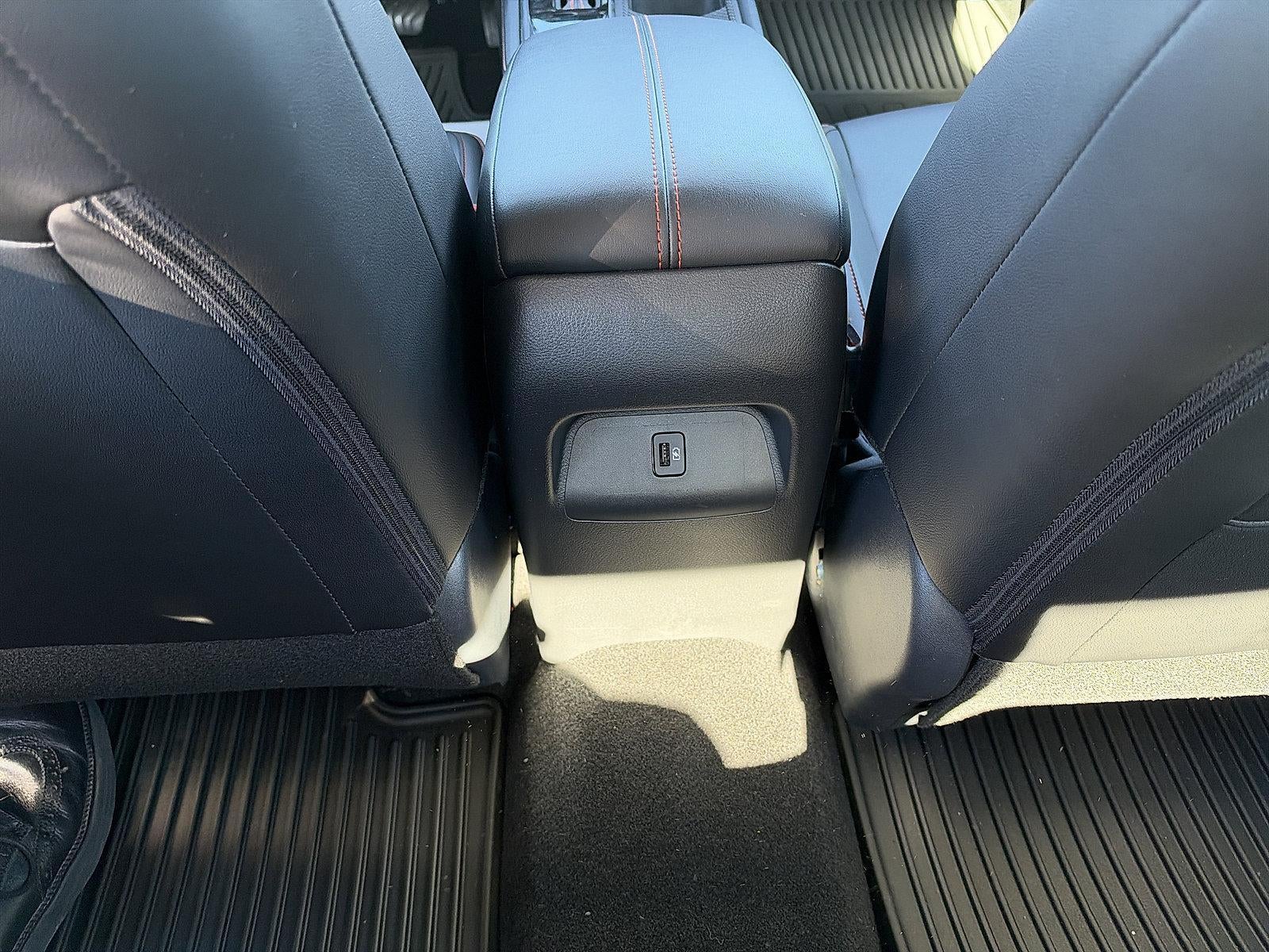 2025 Nissan Sentra SR CVT