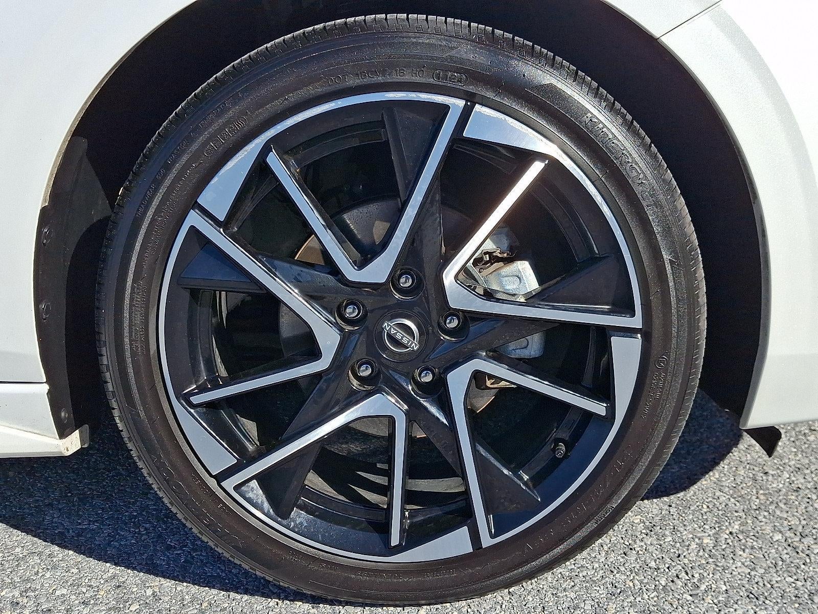 2025 Nissan Sentra SR CVT