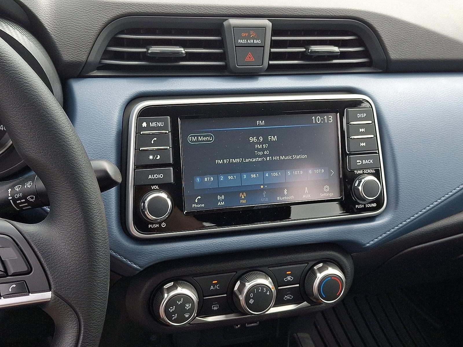 2025 Nissan Versa SV