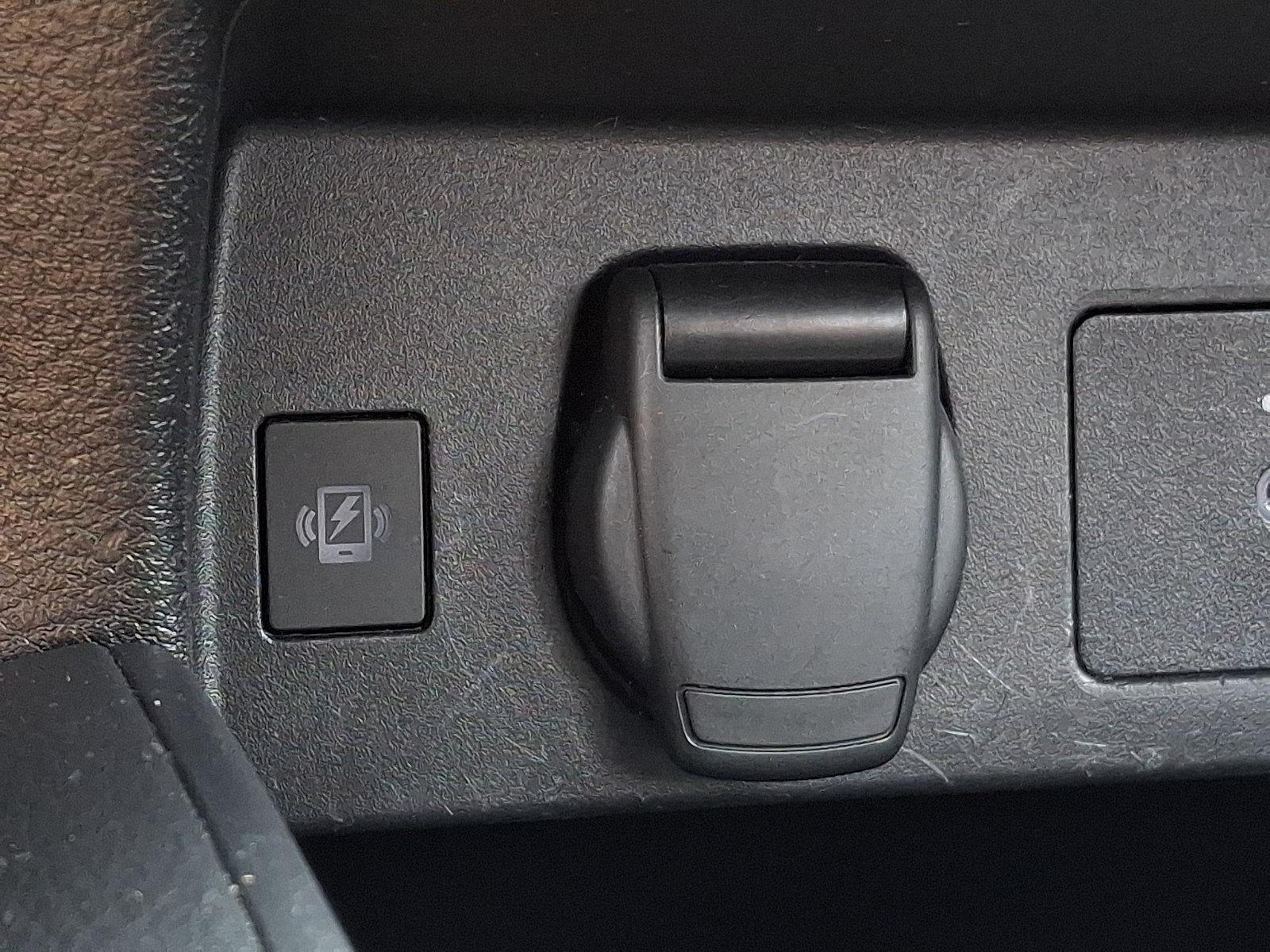2024 Nissan Versa SR
