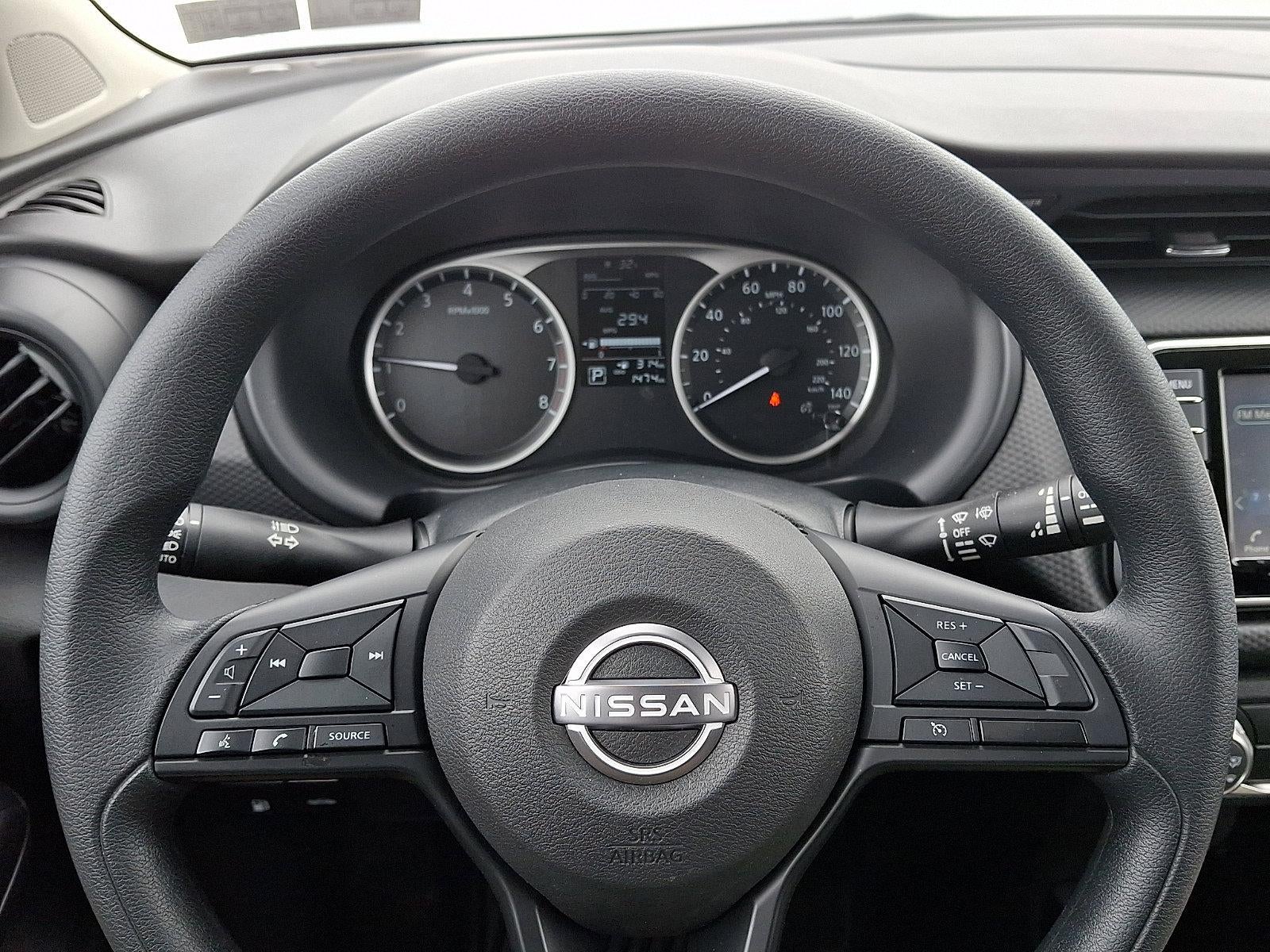 2025 Nissan Kicks Play S FWD