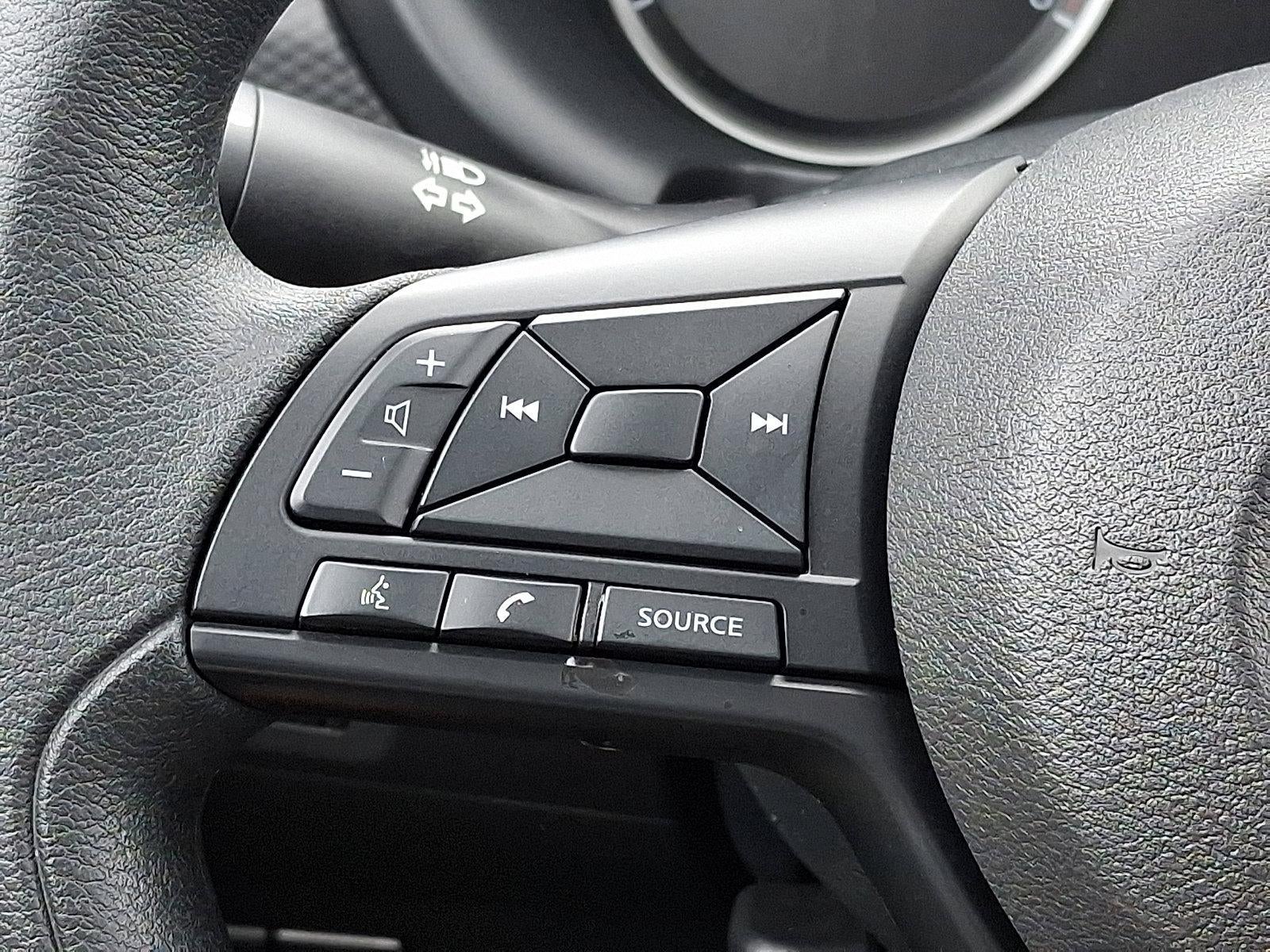 2025 Nissan Kicks Play S FWD