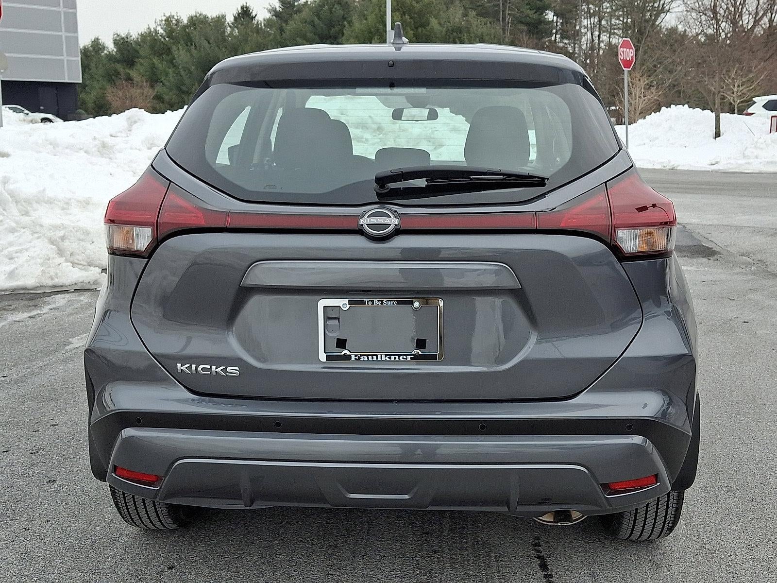 2025 Nissan Kicks Play S FWD