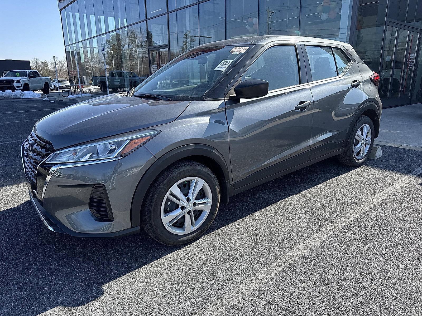 2025 Nissan Kicks Play S FWD