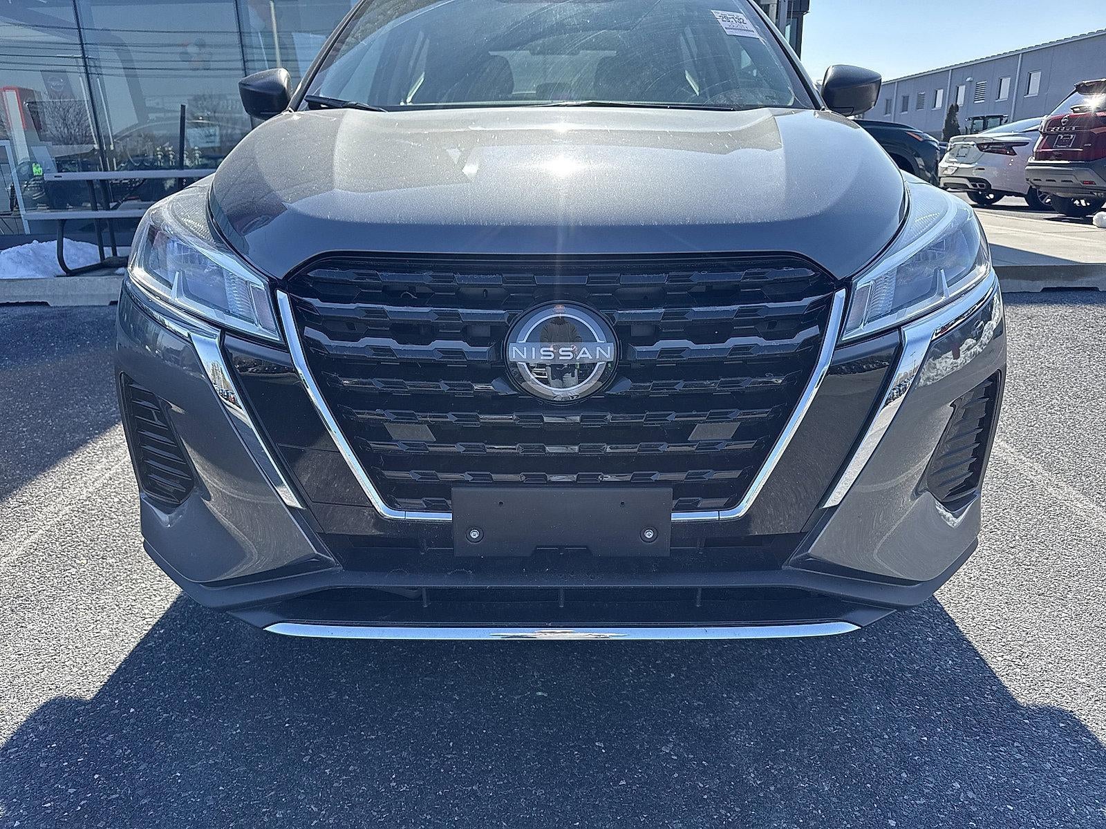 2025 Nissan Kicks Play S FWD