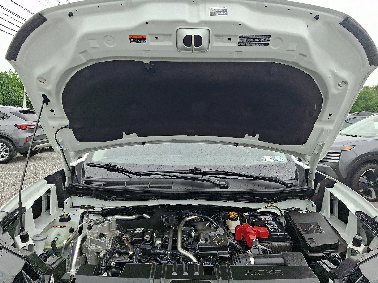 2025 Nissan Kicks SR
