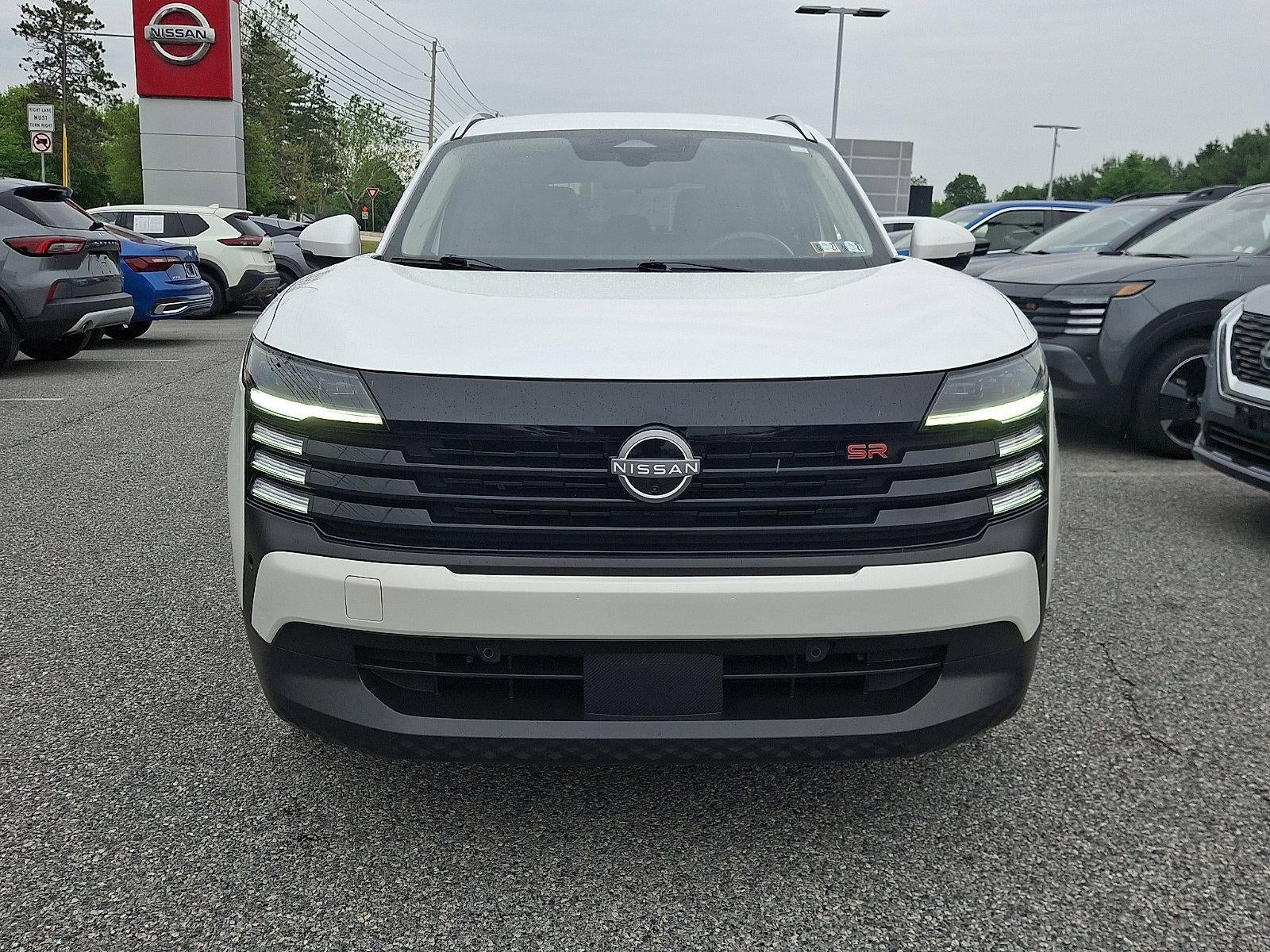 2025 Nissan Kicks SR