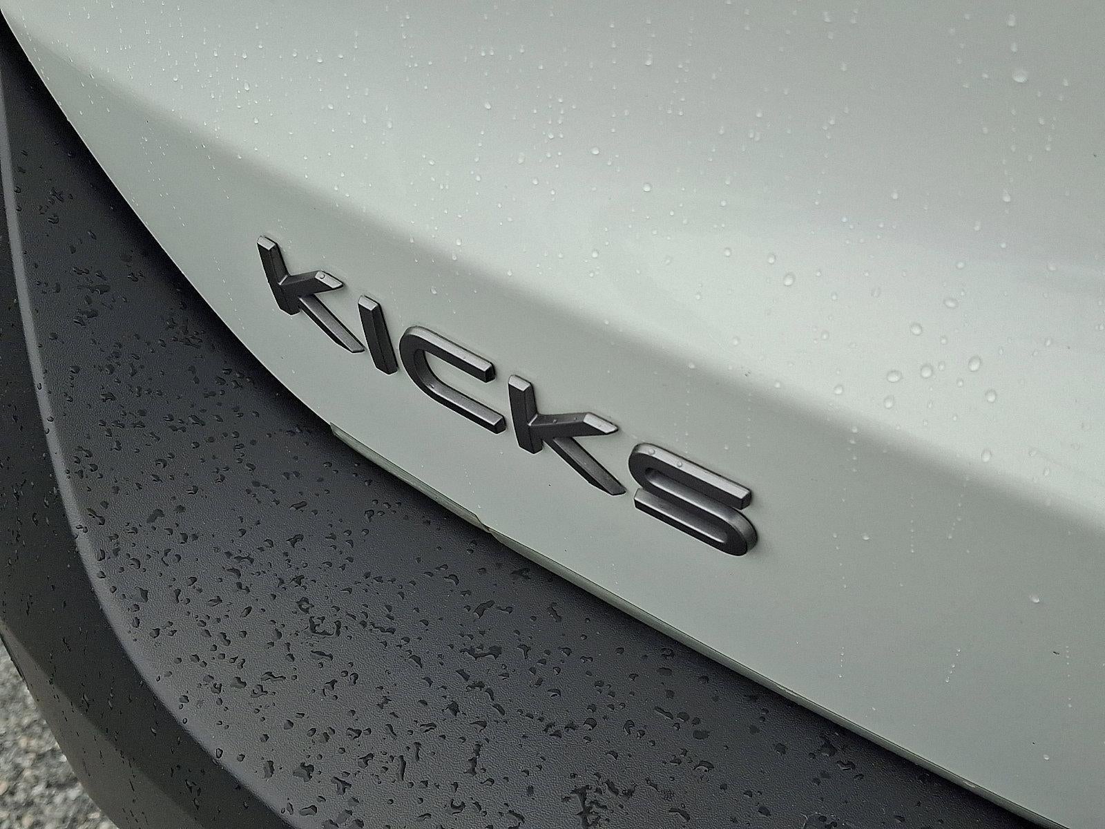 2025 Nissan Kicks SR