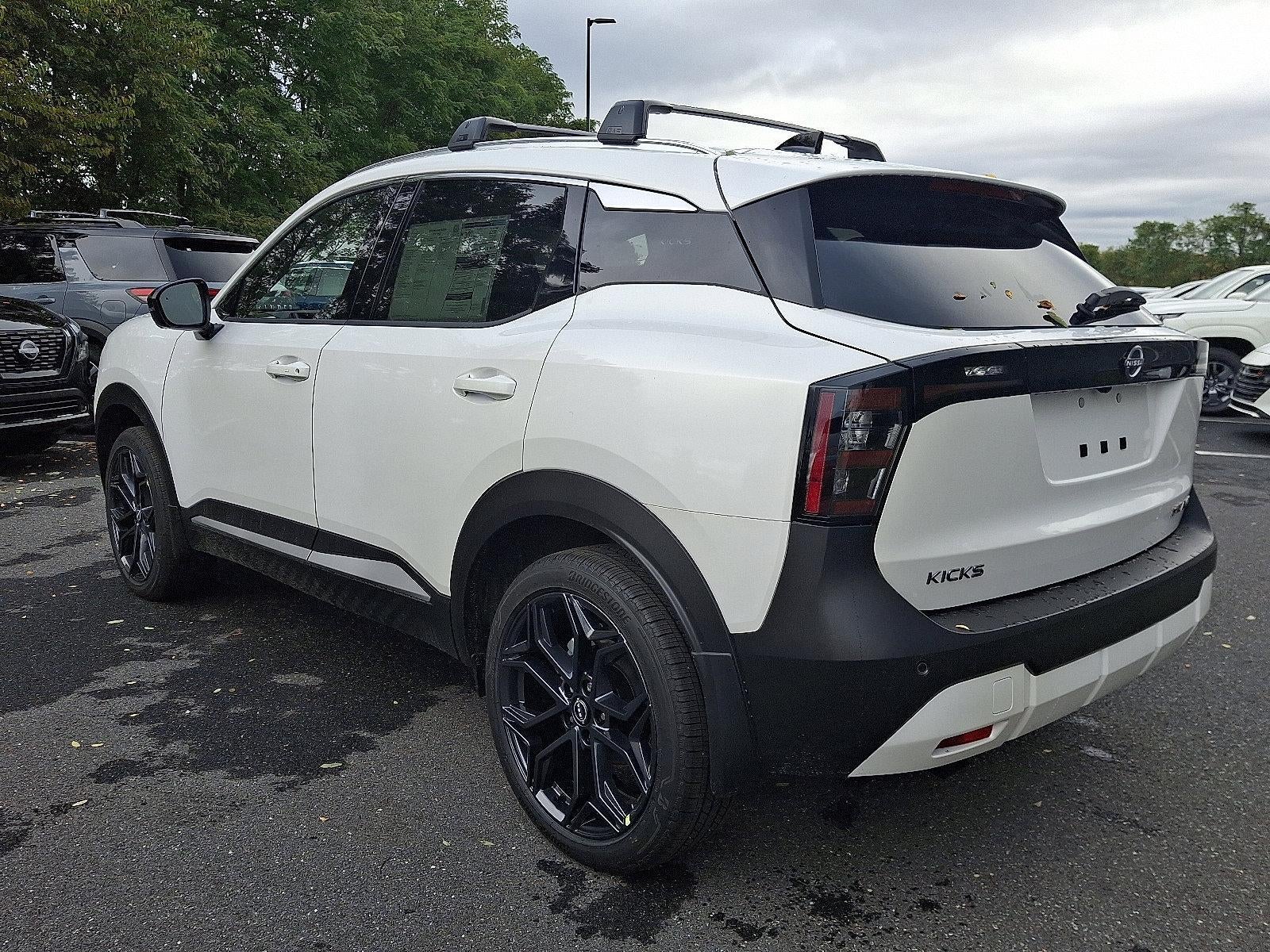 2026 Nissan Kicks SR