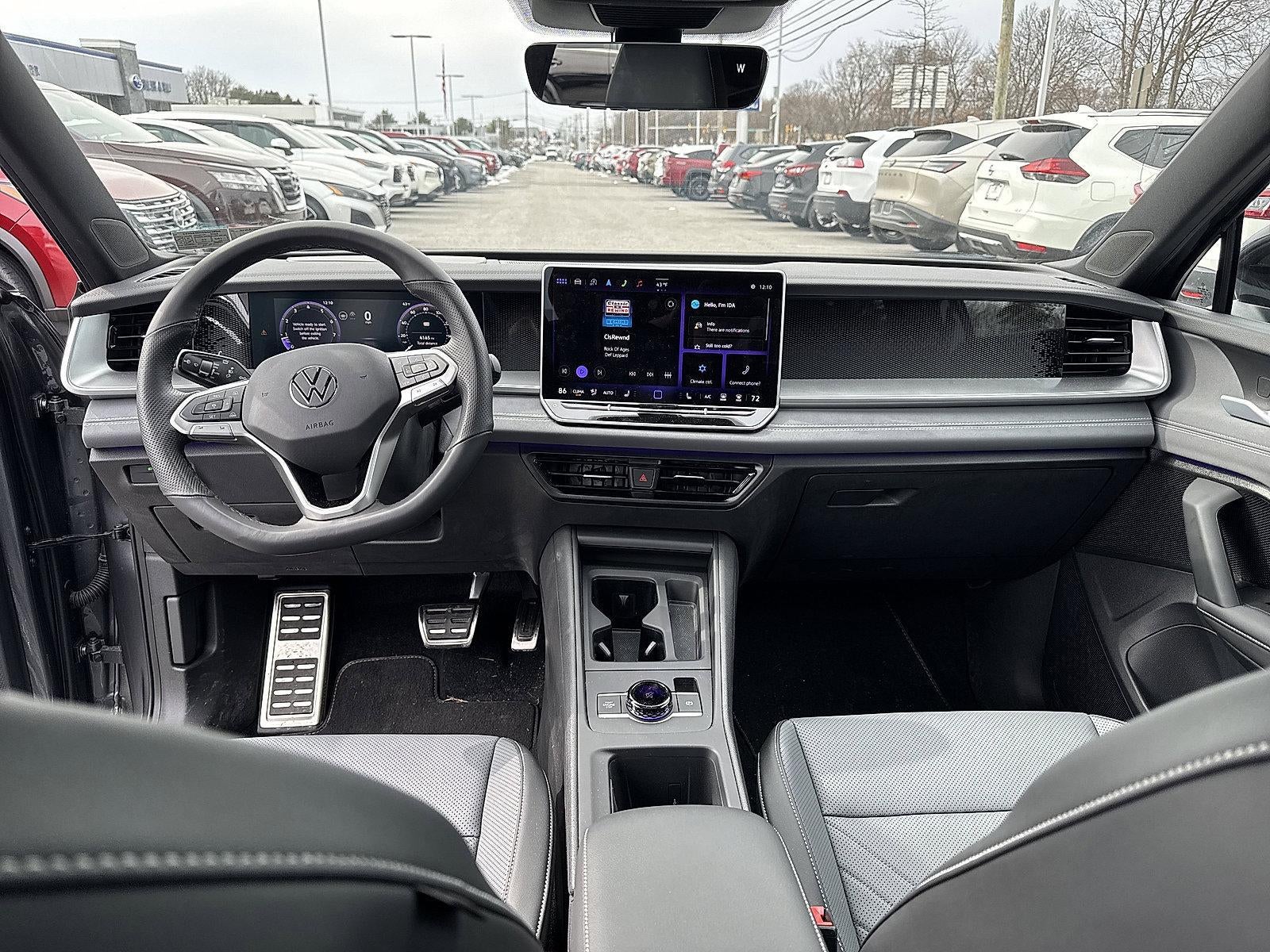 2025 Volkswagen Tiguan 2.0T SE R-Line Black 4MOTION