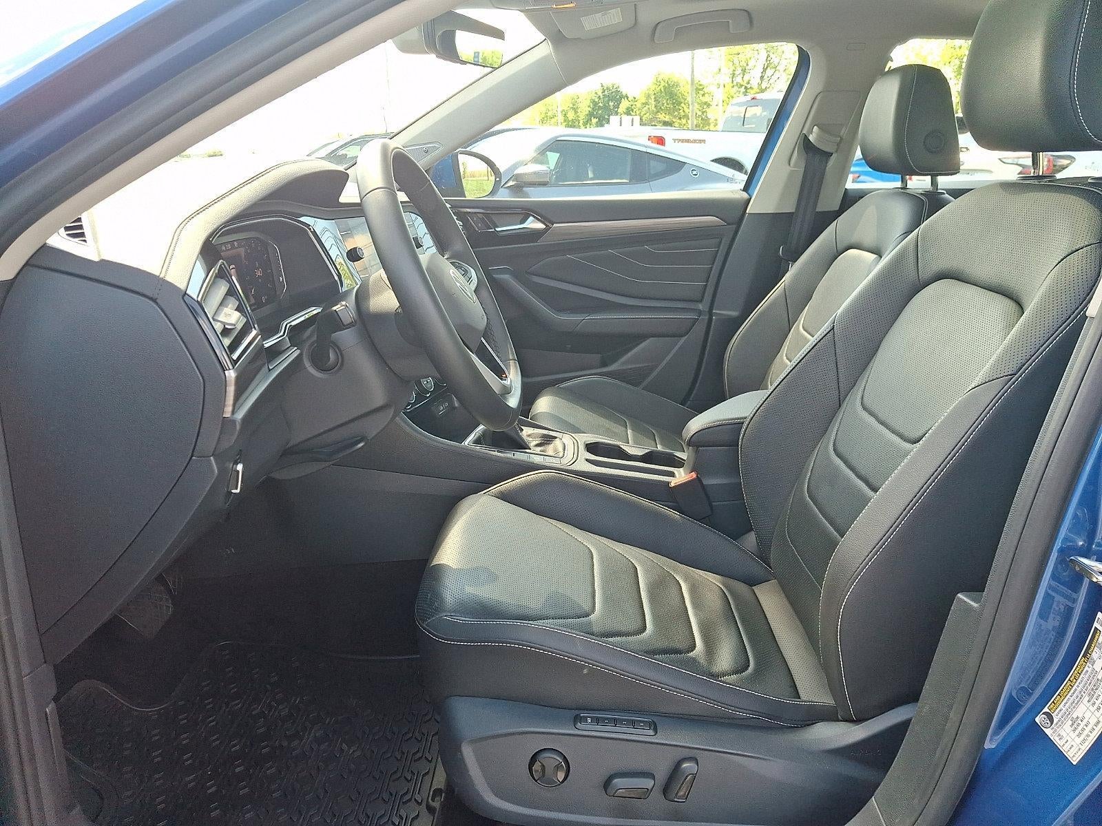 2024 Volkswagen Jetta SEL Auto