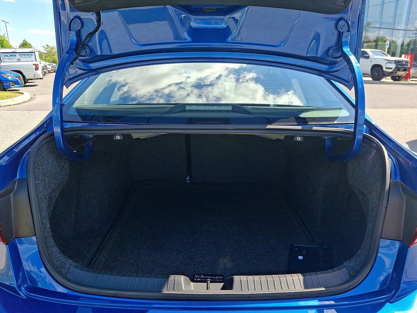 2024 Volkswagen Jetta SEL Auto