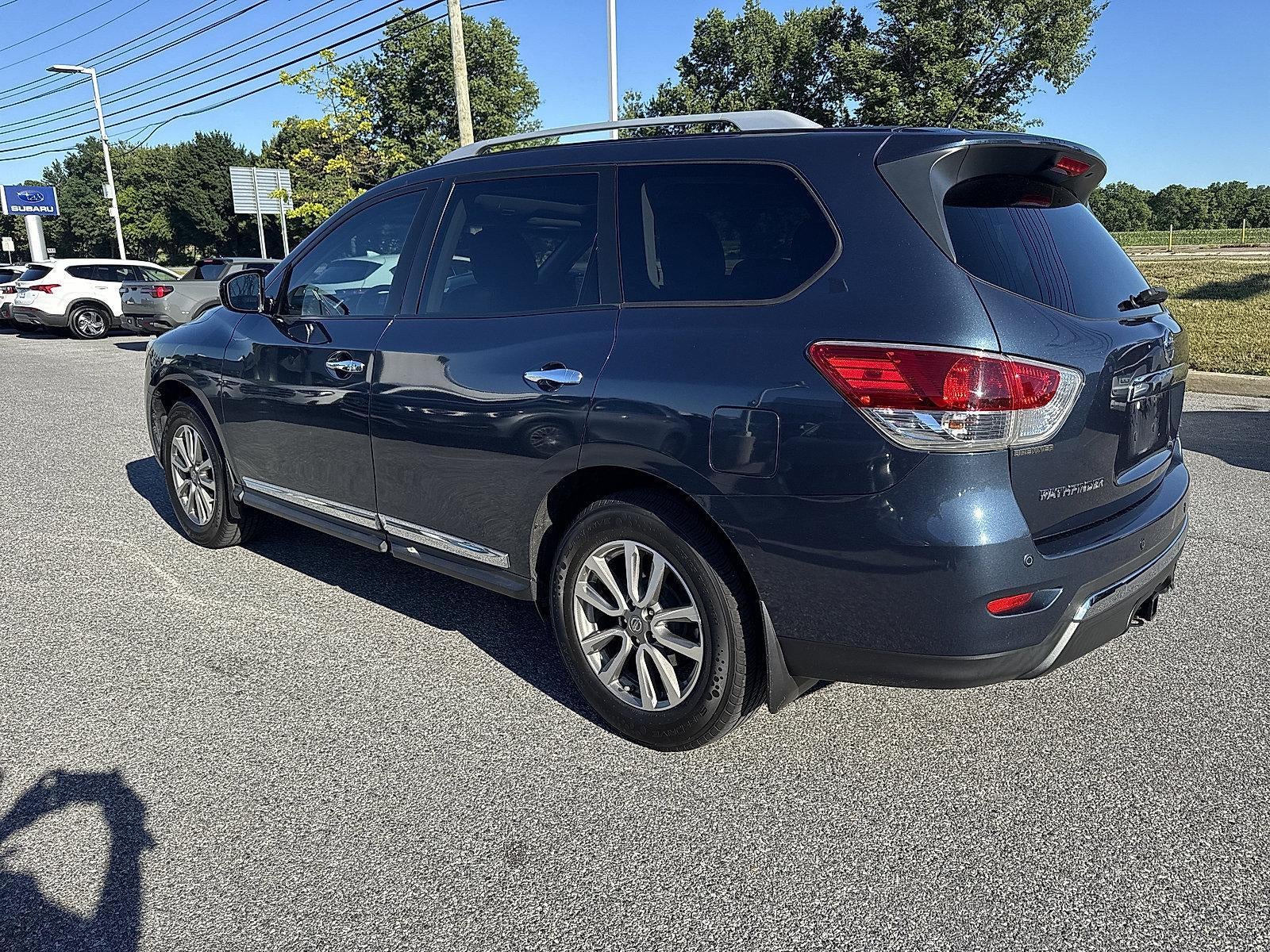2014 Nissan Pathfinder 4WD 4dr SL