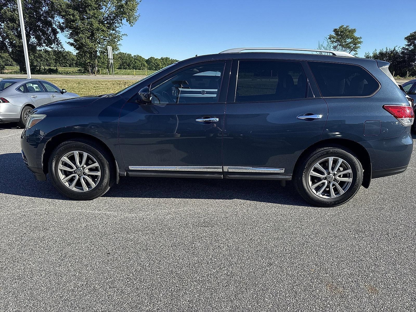 2014 Nissan Pathfinder 4WD 4dr SL