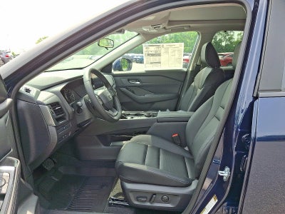 2025 Nissan Rogue AWD SV