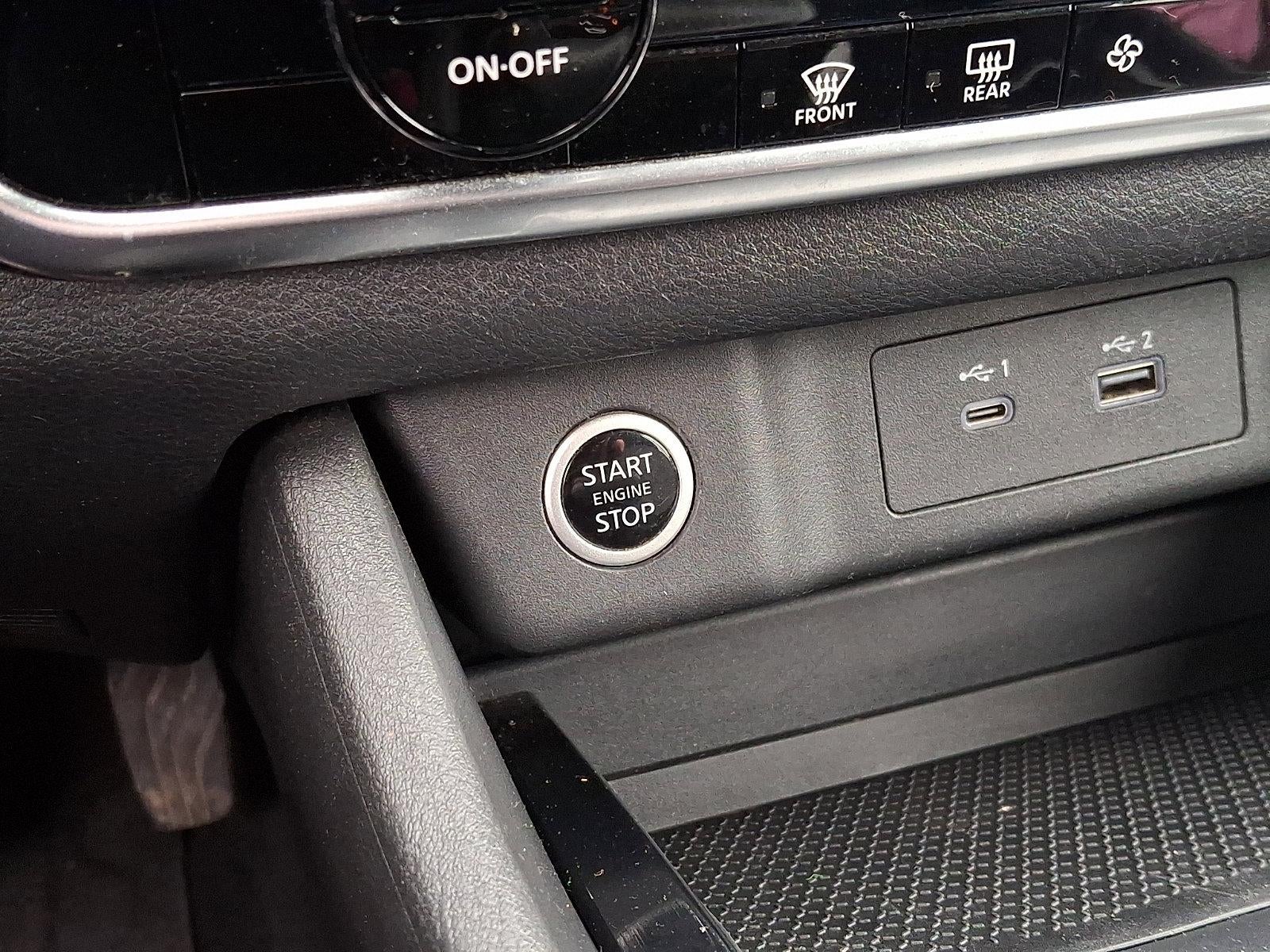 2022 Nissan Rogue SV