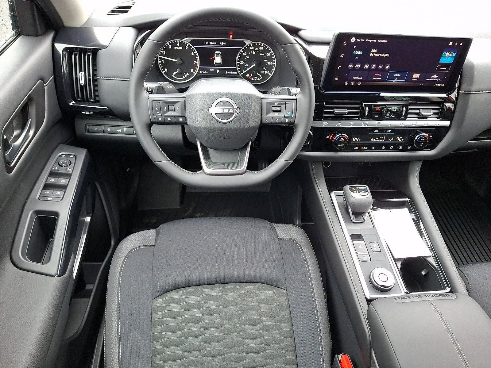 2026 Nissan Pathfinder SV