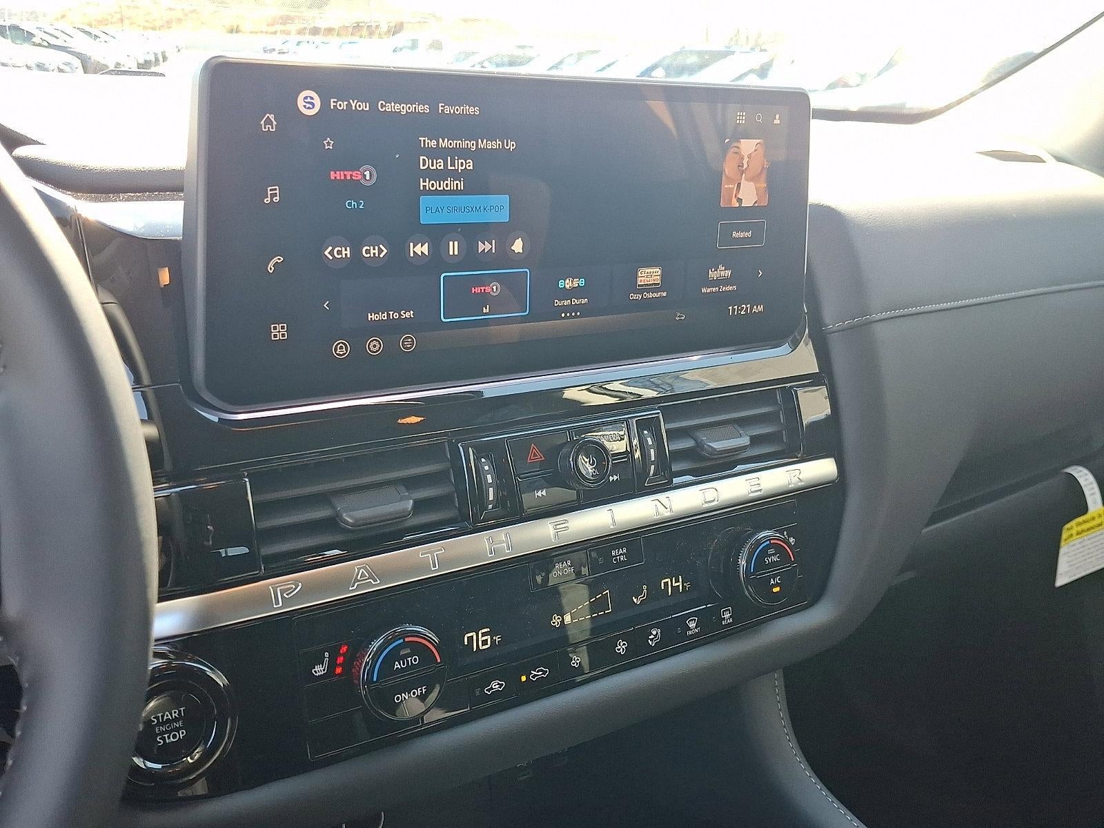 2026 Nissan Pathfinder SV