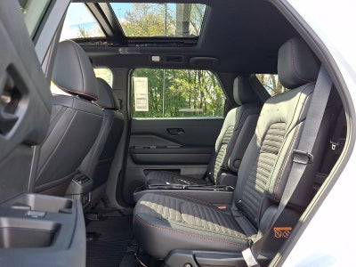 2026 Nissan Pathfinder Rock Creek®
