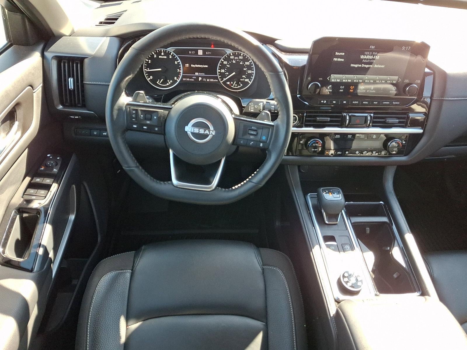 2022 Nissan Pathfinder SL