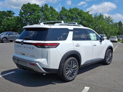 2025 Nissan Pathfinder SL 4WD