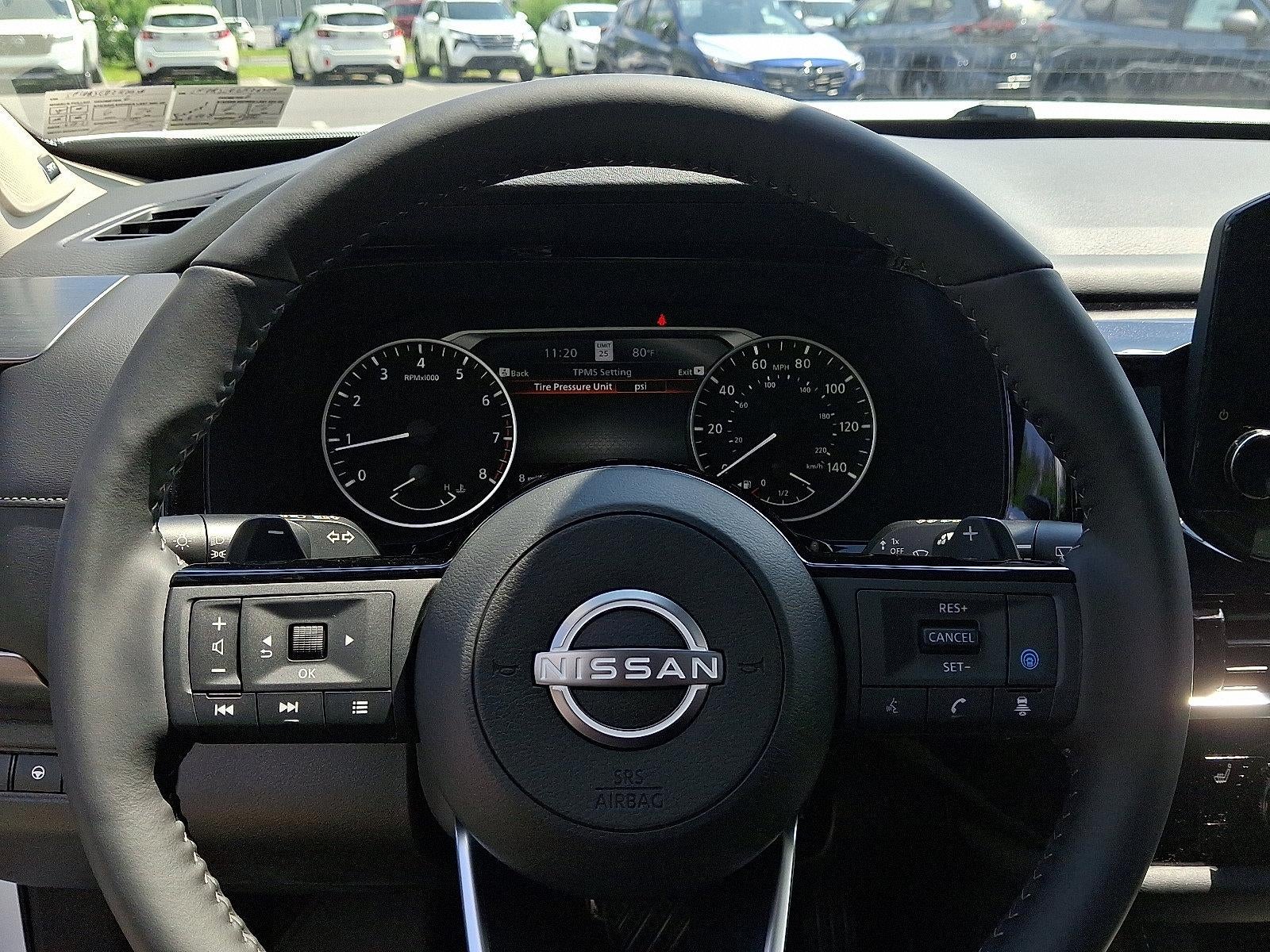 2025 Nissan Pathfinder SL 4WD