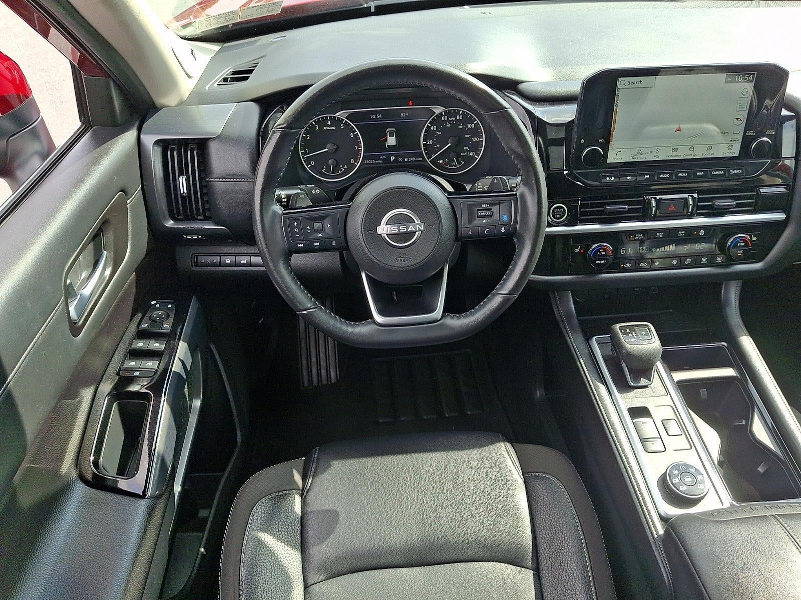 2024 Nissan Pathfinder SL 4WD
