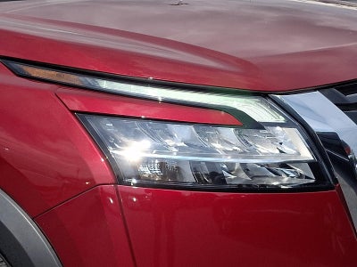 2024 Nissan Pathfinder SL 4WD