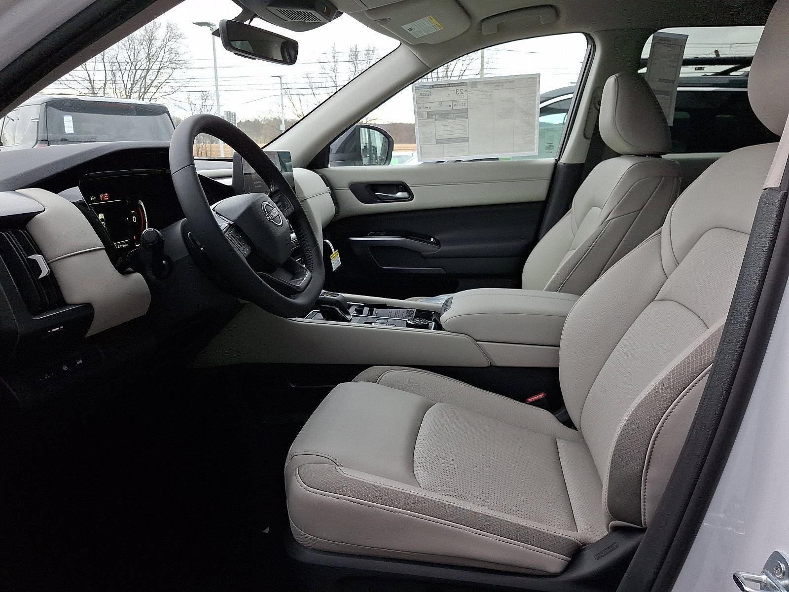 2026 Nissan Pathfinder SL