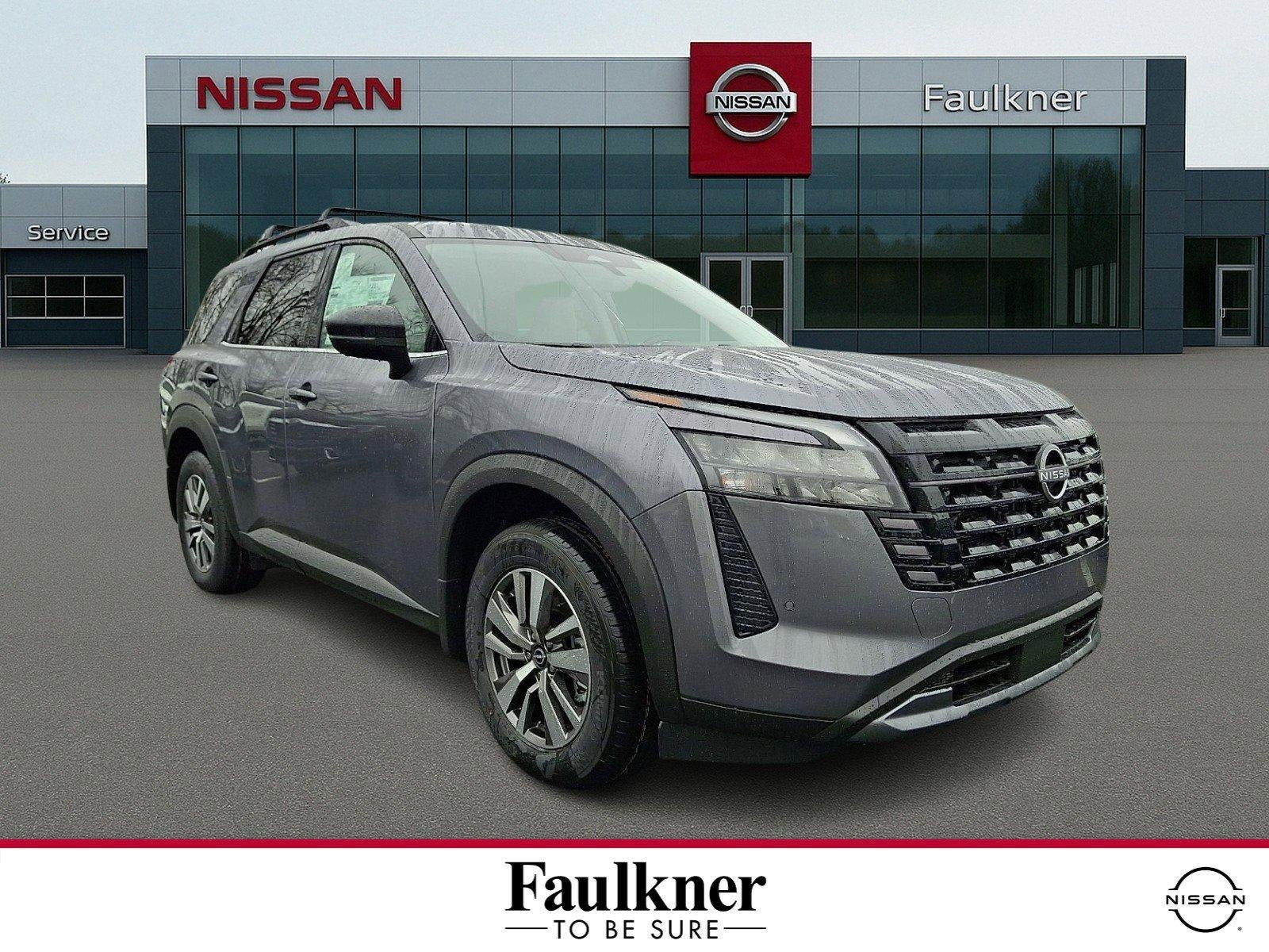 2026 Nissan Pathfinder SL