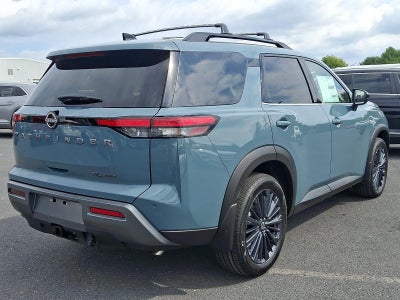 2026 Nissan Pathfinder SL