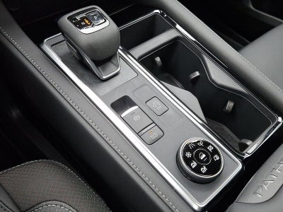2026 Nissan Pathfinder SL 4WD