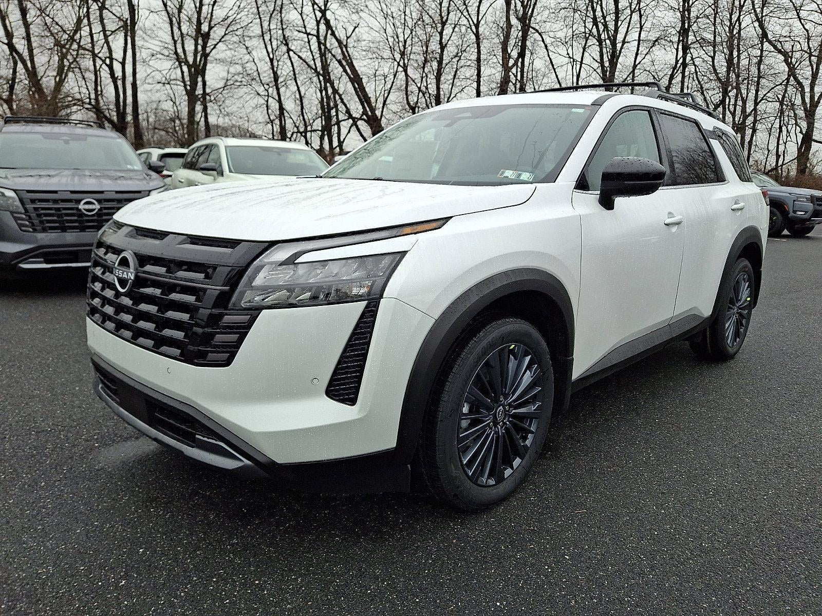 2026 Nissan Pathfinder SL