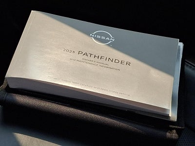 2023 Nissan Pathfinder Platinum