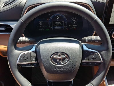 2024 Toyota Highlander Hybrid Platinum AWD (Natl)