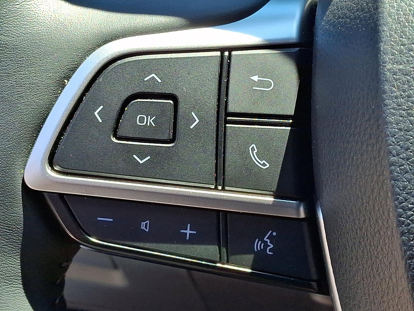 2024 Toyota Highlander Hybrid Platinum AWD (Natl)