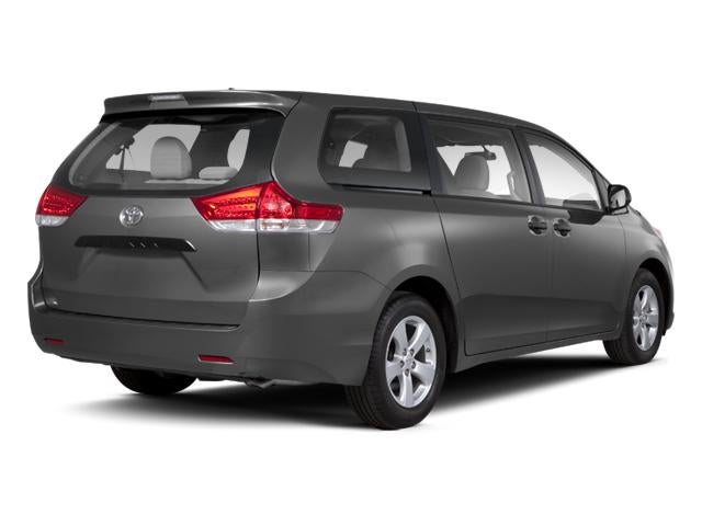 2013 Toyota Sienna 5dr 8-Pass Van V6 LE FWD (Natl)