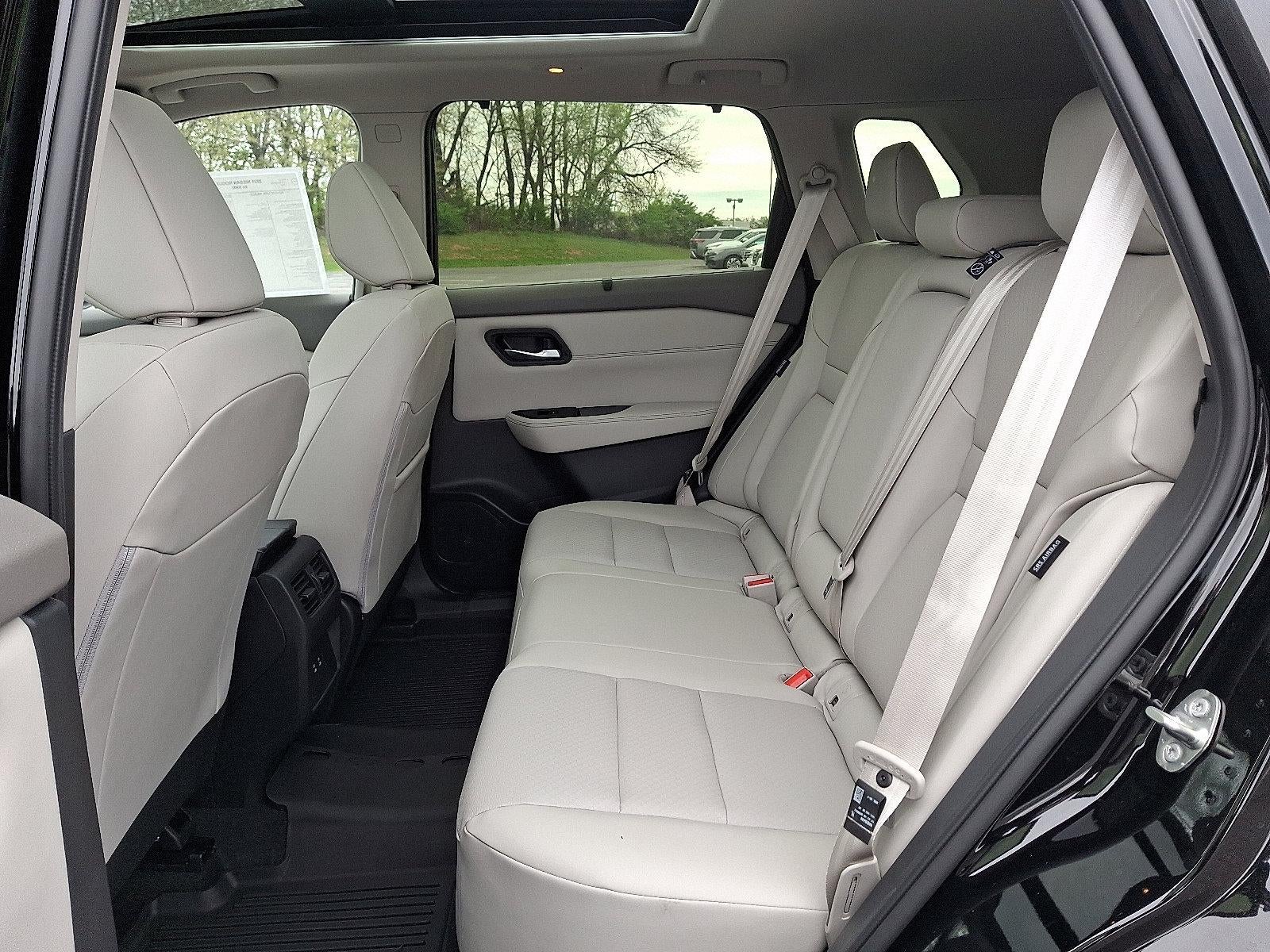 2025 Nissan Rogue AWD SV