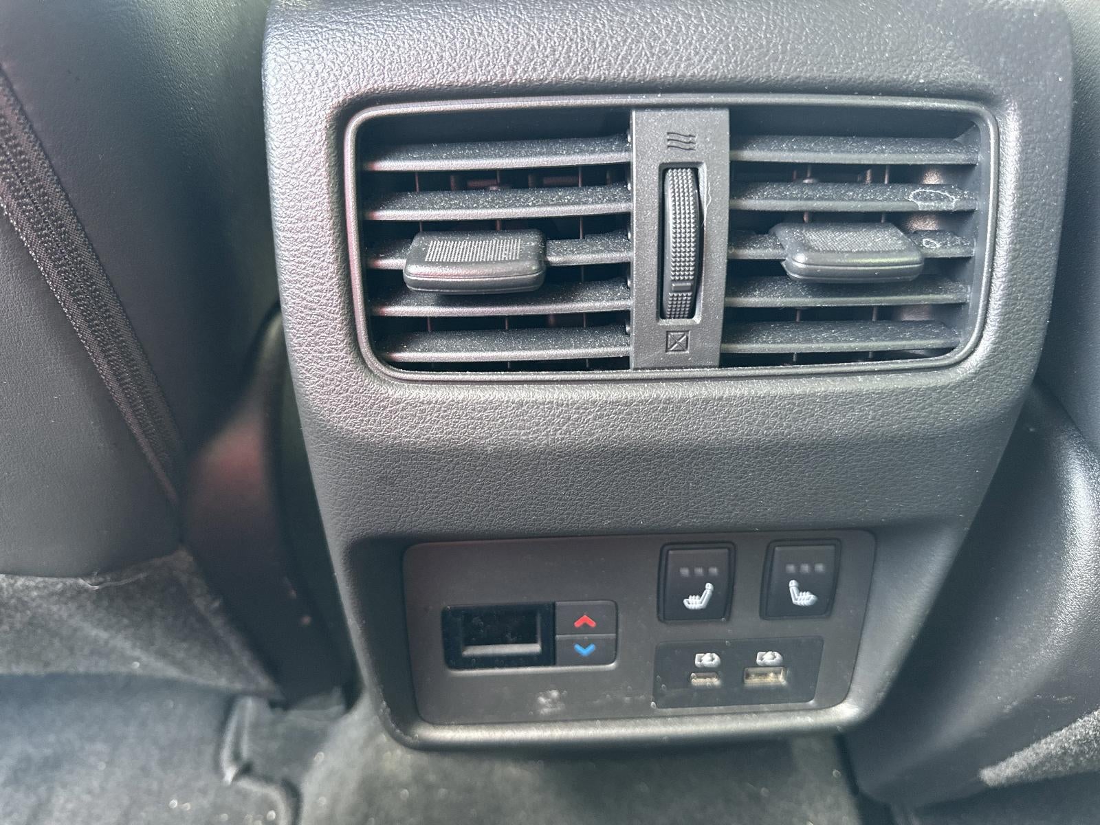 2023 Nissan Rogue AWD Platinum